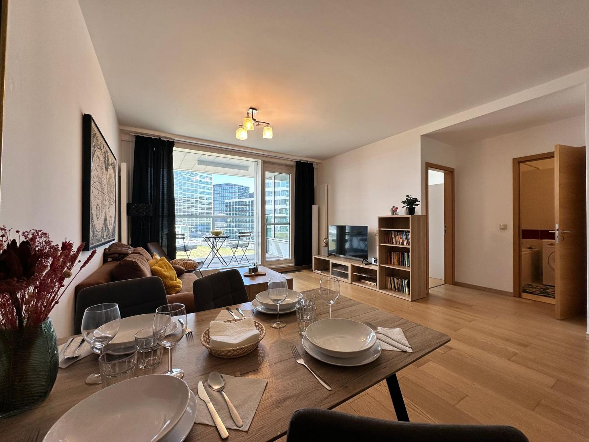 Self Check-In, Danube Bank, Free Parking Appartement Bratislava Buitenkant foto